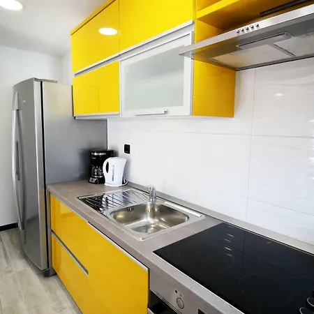 Modern * Trogir